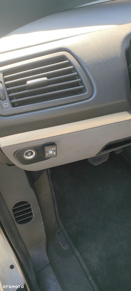 Peugeot 807 V6 205 Platinum Pullmann - 24