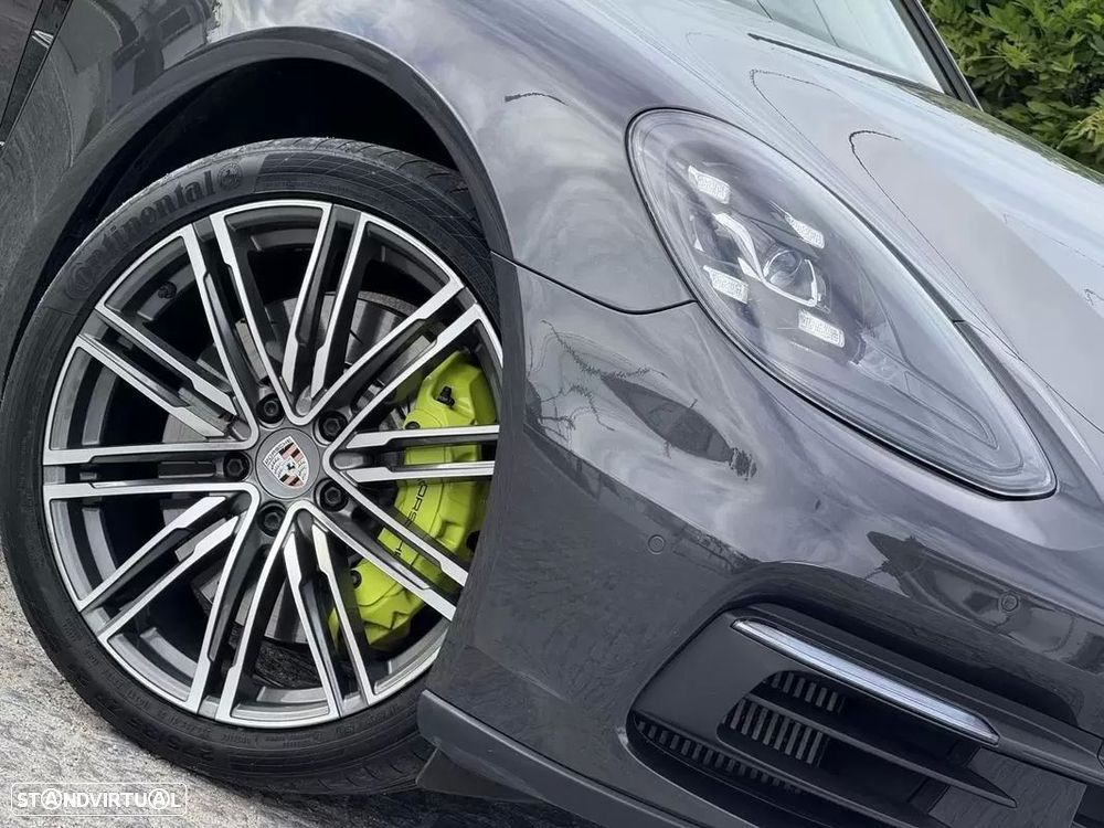 Porsche Panamera Sport Turismo 4 E-Hybrid - 27