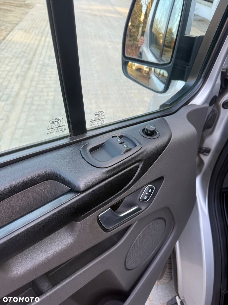 Ford Transit Custom - 22