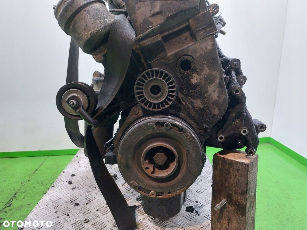 Silnik diesel VW Caravelle T4 1990-2003  2,5 TDI DIESEL - 2