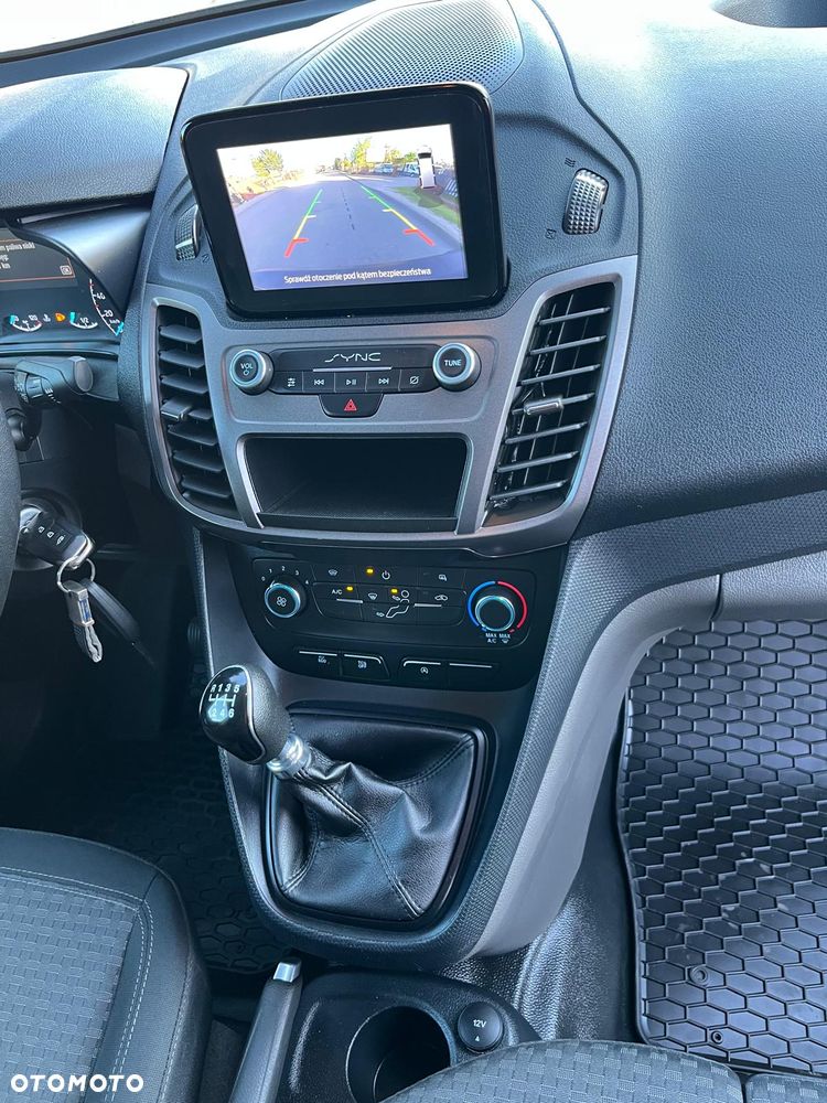 Ford Transit Connect - 15