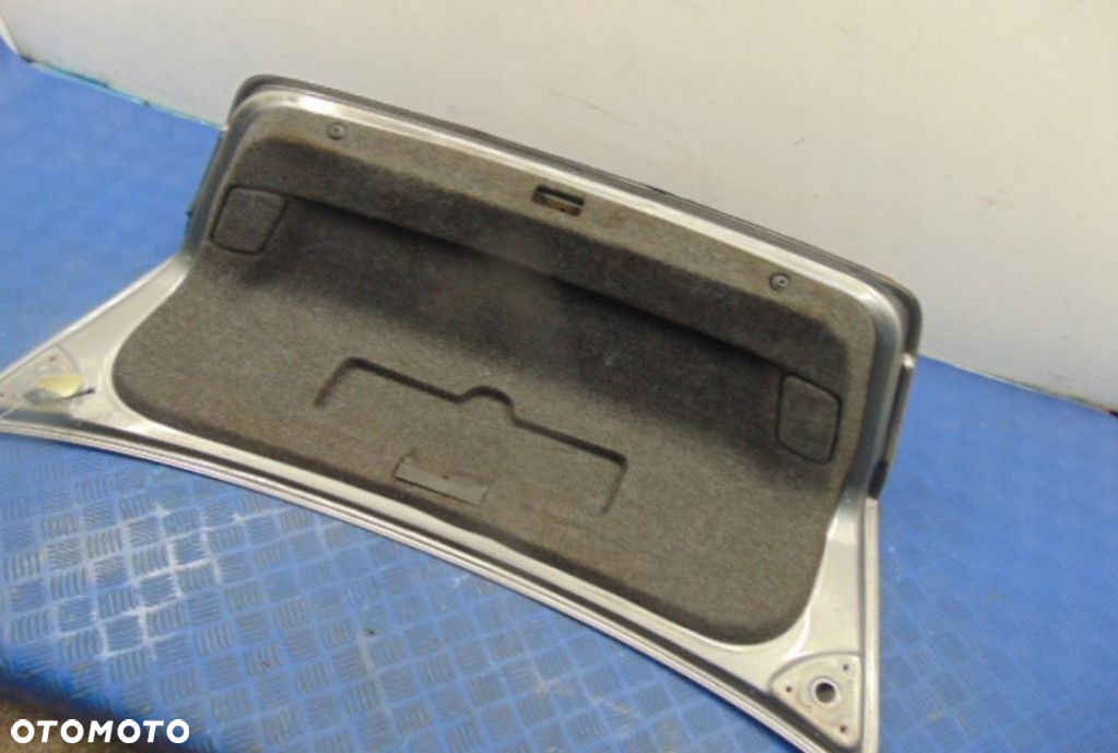 VOLKSWAGEN PASSAT B6 SEDAN TYLNA KLAPA KOD LAKIERU LA7T - 7