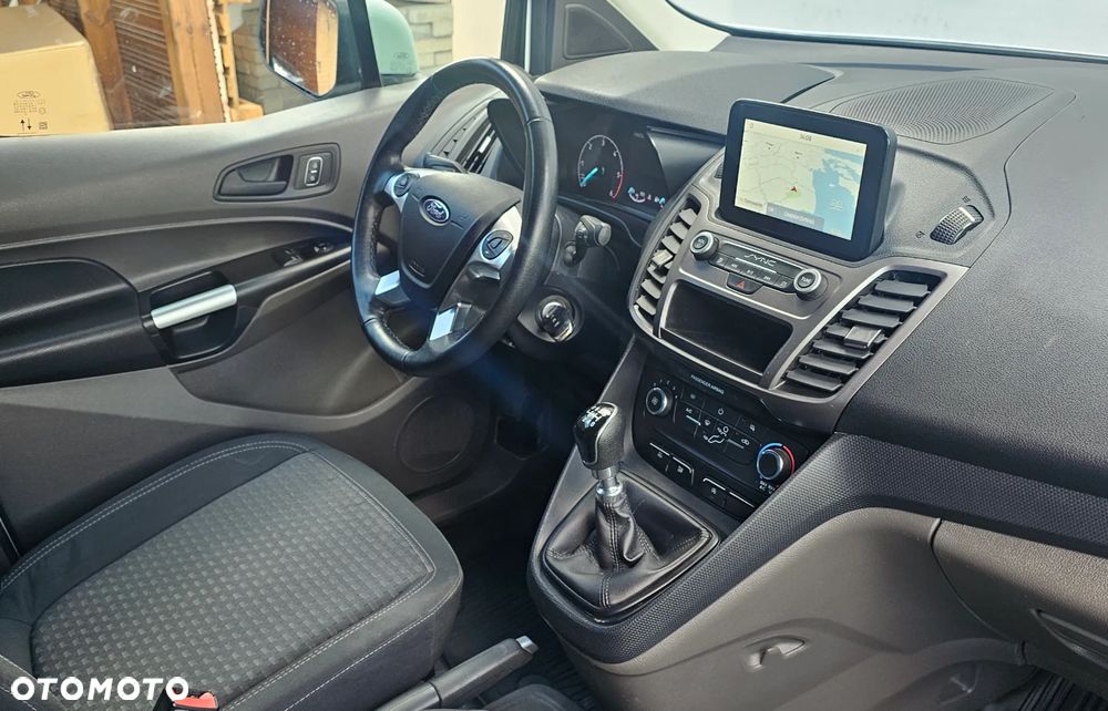 Ford Transit Connect - 16