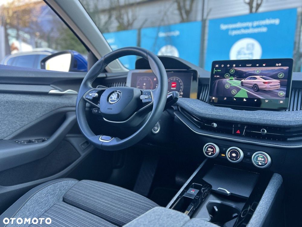 Skoda Superb 2.0 TDI SCR Selection DSG - 18