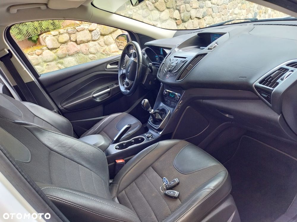 Ford Kuga - 20