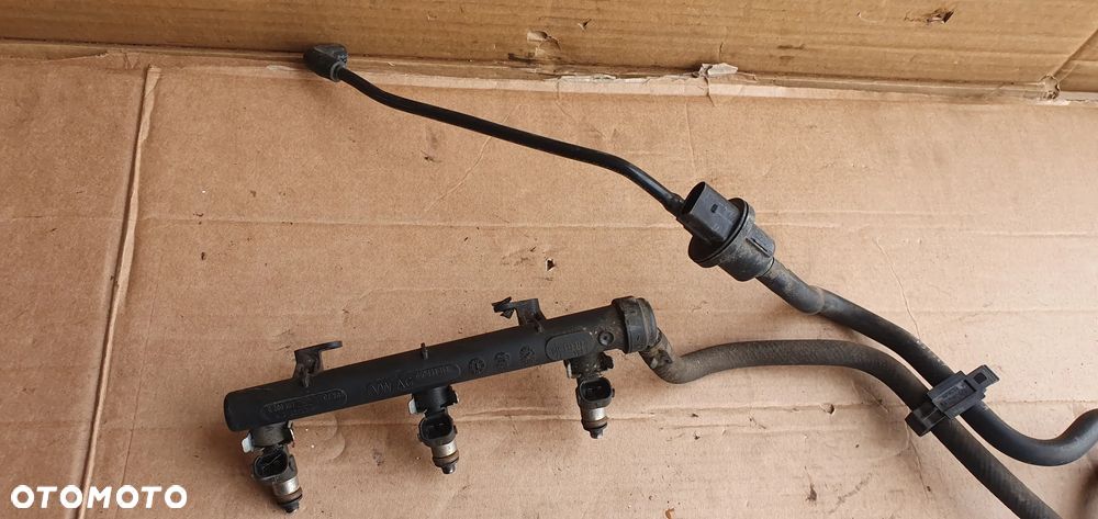 Listwa wtryskowa wtryski VW UP 1.0 MPI 04C133313N 04C133317J 04C906031D - 6