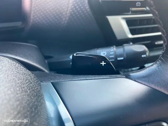 Citroën C4 PureTech 130 Stop&Start EAT8 SHINE - 18