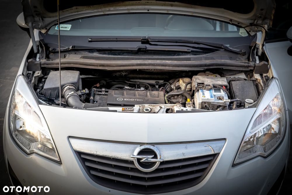 Opel Meriva 1.4 T Essentia - 21