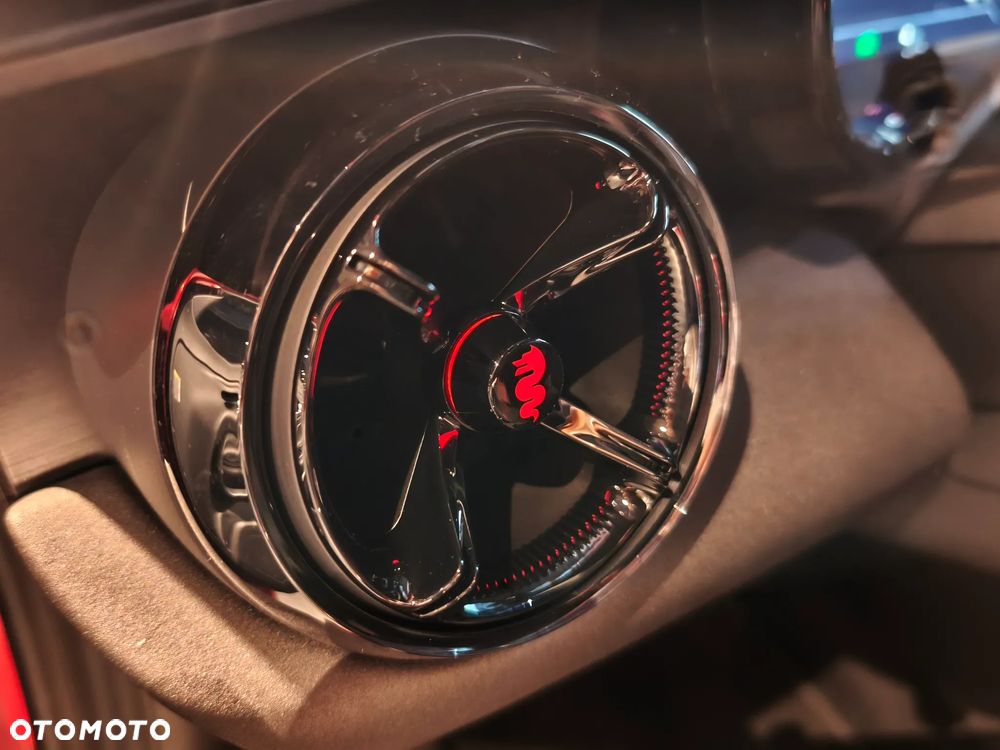 Alfa Romeo Junior 1.2 mHEV Ti eDCT - 22