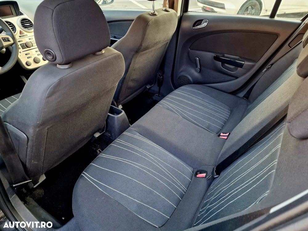 Opel Corsa 1.2 16V - 11