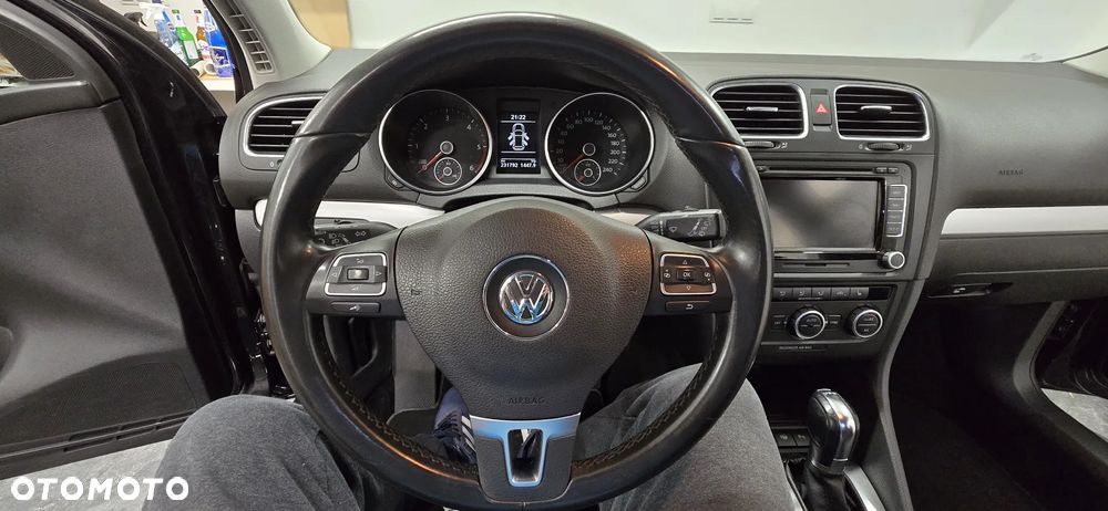 Volkswagen Golf 2.0 TDI DPF DSG Highline - 16