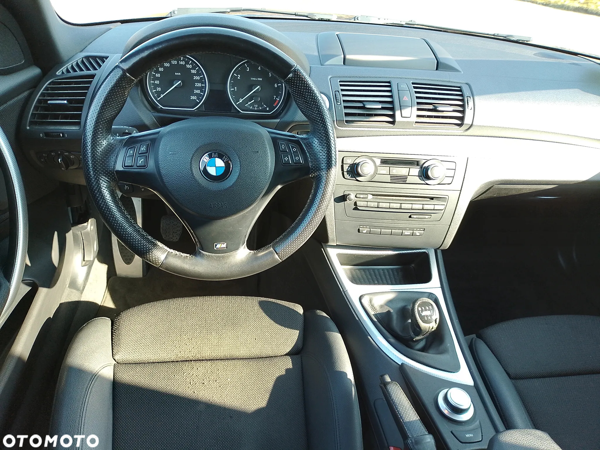 BMW Seria 1 - 30