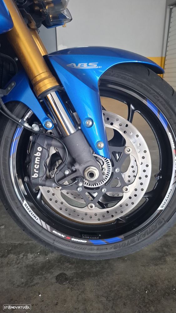 Suzuki GSX - 8