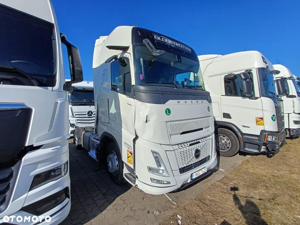Volvo FH 460 XL i-Save I-ParkCool SideSkirts Mirror Cam - 3