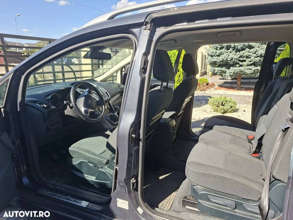 Ford C-Max - 3