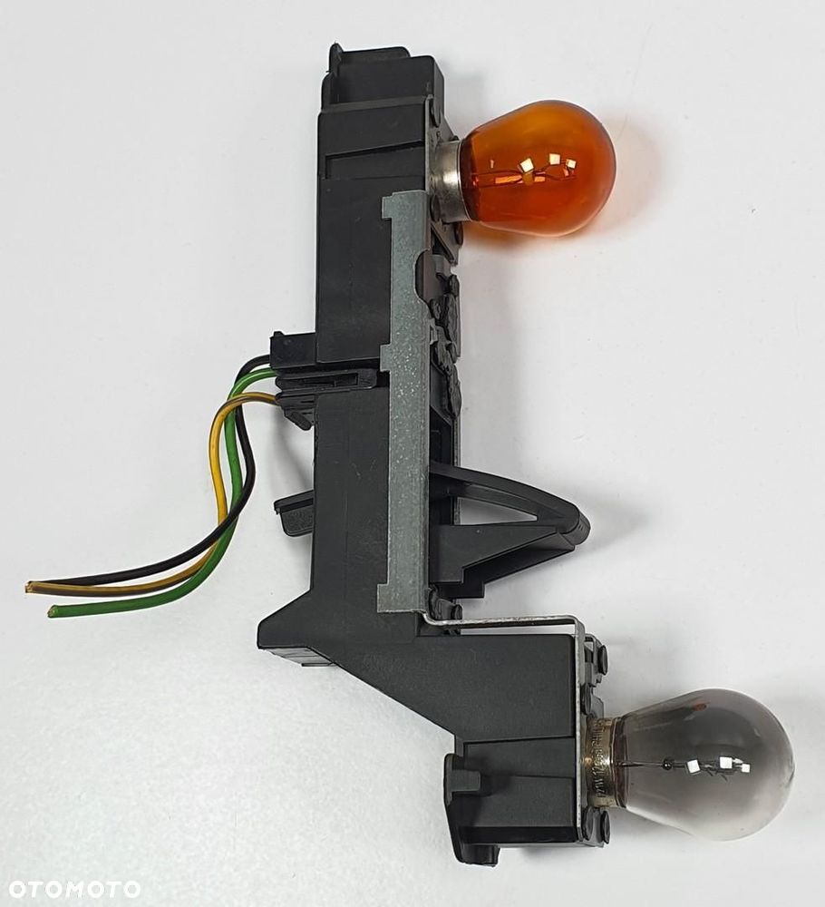 WKŁAD LAMPY TYŁ VOLVO V70 I