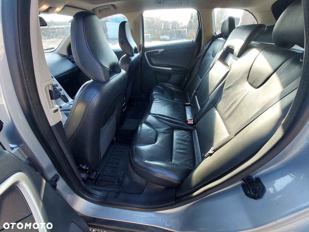 Volvo XC 60 D5 AWD - 14