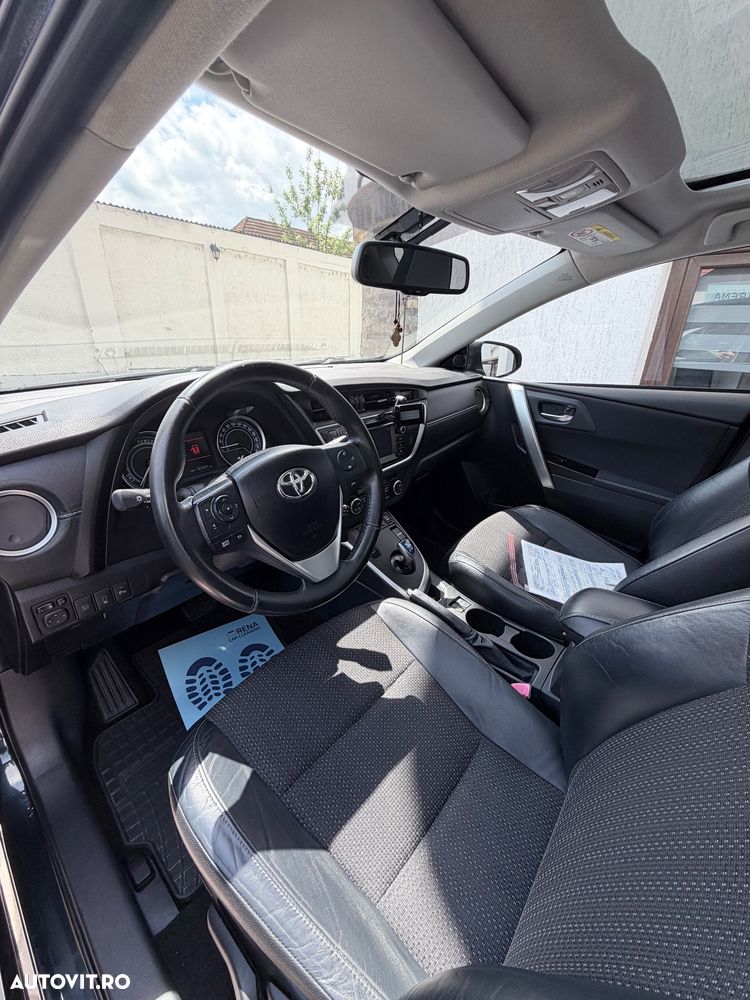 Toyota Auris - 8