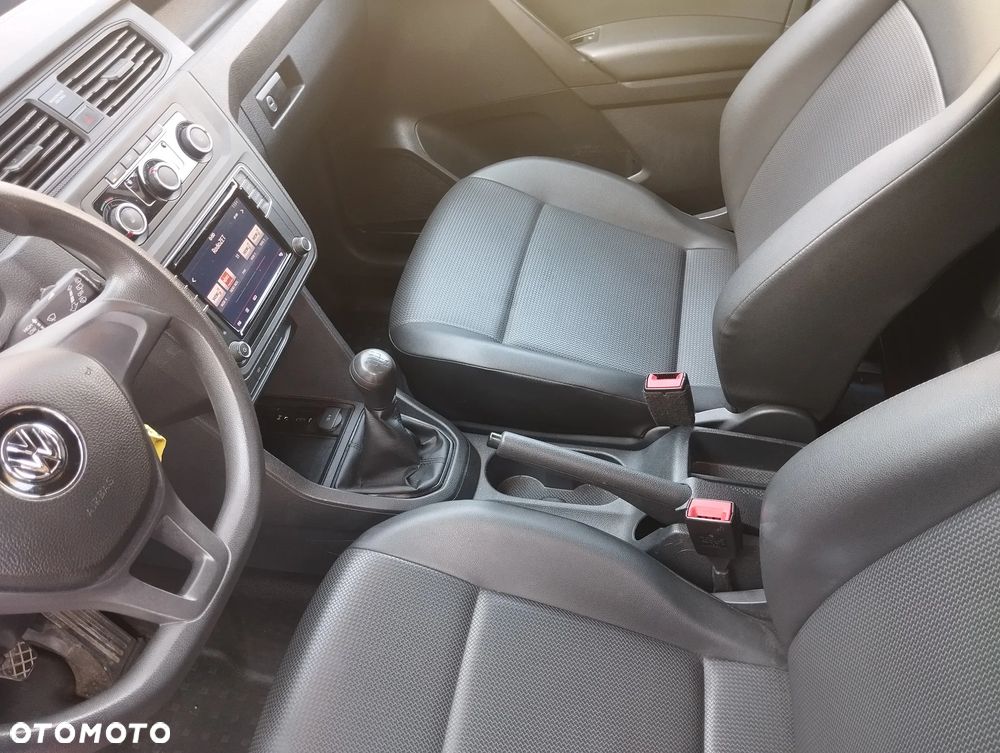 Volkswagen Caddy Maxi - 9
