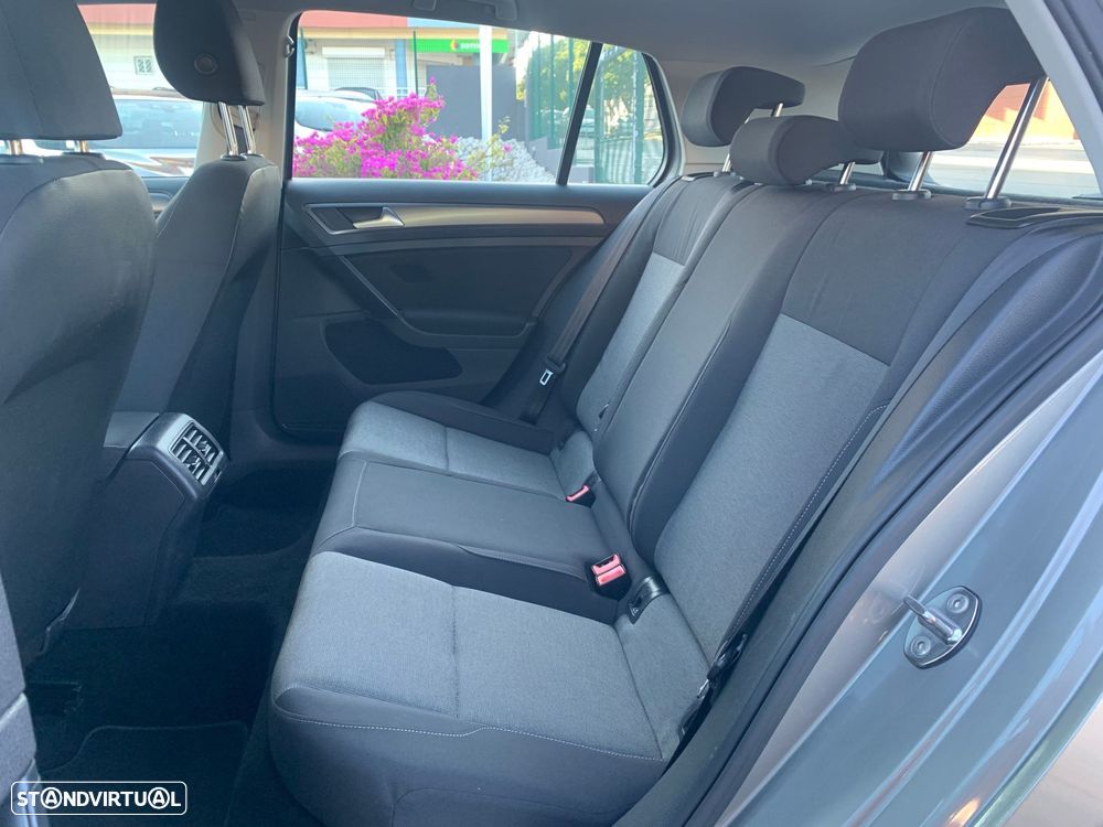 VW Golf 1.6 TDi BlueMotion Trendline - 14