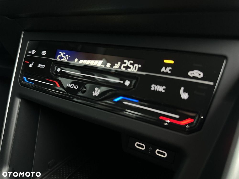 Volkswagen Taigo - 33