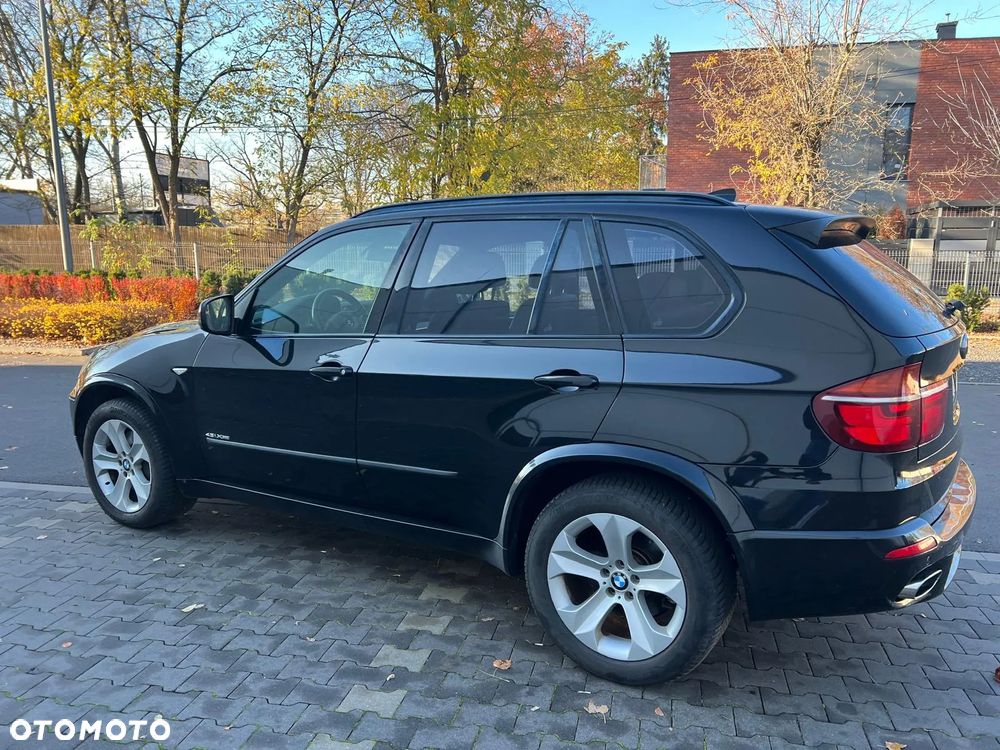 BMW X5 4.8i xDrive - 17