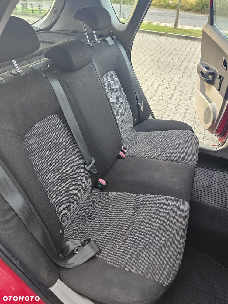 Kia Ceed 1.4 Comfort - 13