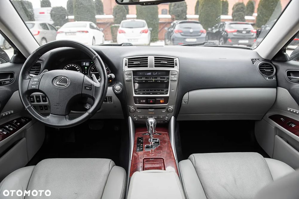 Lexus IS 250 Sport Line - 24