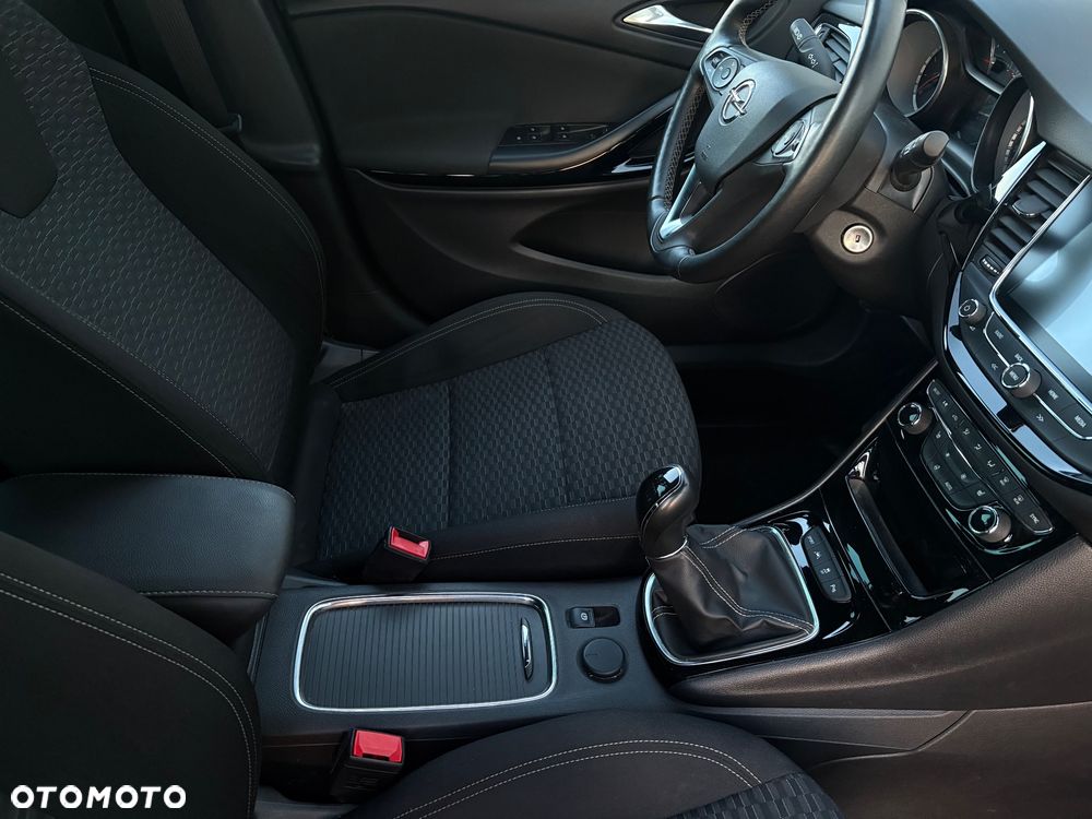 Opel Astra 1.4 Turbo Dynamic - 24