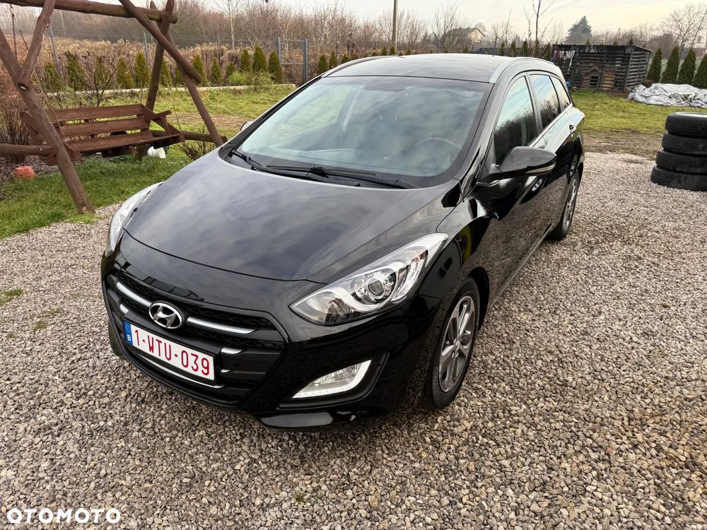 Hyundai i30 blue Kombi 1.6 GDi Passion - 8