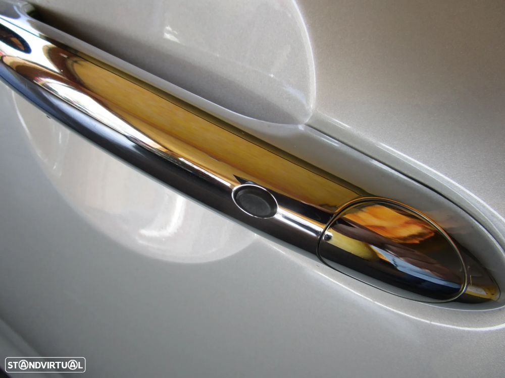 MINI 5 Portas Cooper SD Sport Aut. Seven - 9