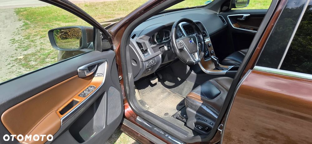 Volvo XC 60 D5 AWD Summum - 11