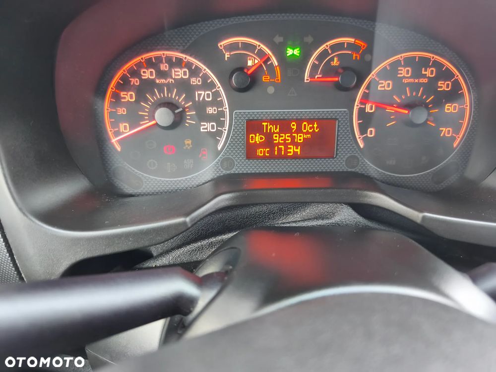 Fiat Qubo - 29
