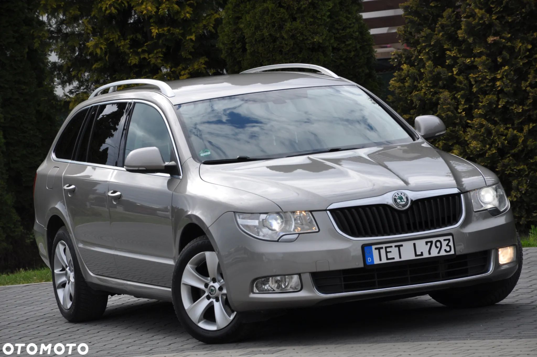Skoda Superb 2.0 TDI Exclusive - 1