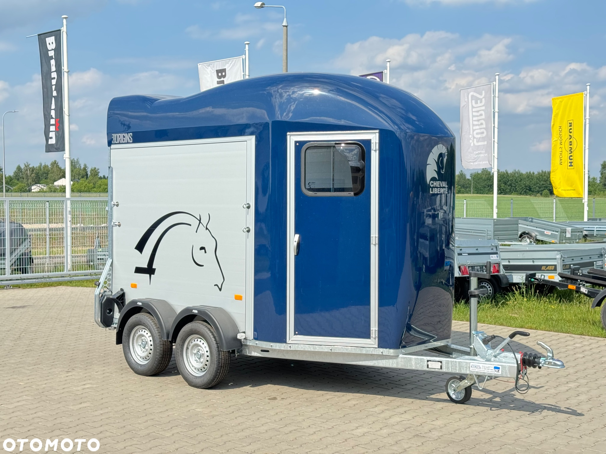 Cheval Liberte Gold Orgin Alu + siodlarnia , do przewozu 2 koni , 2000 kg - 5
