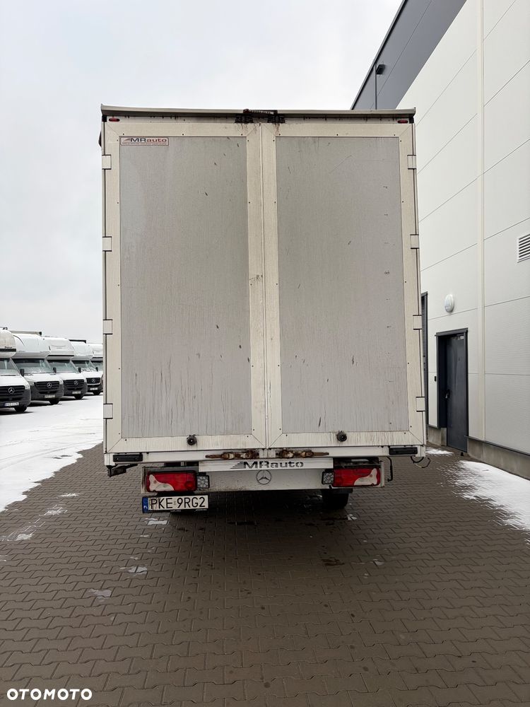 Mercedes-Benz Sprinter - 5