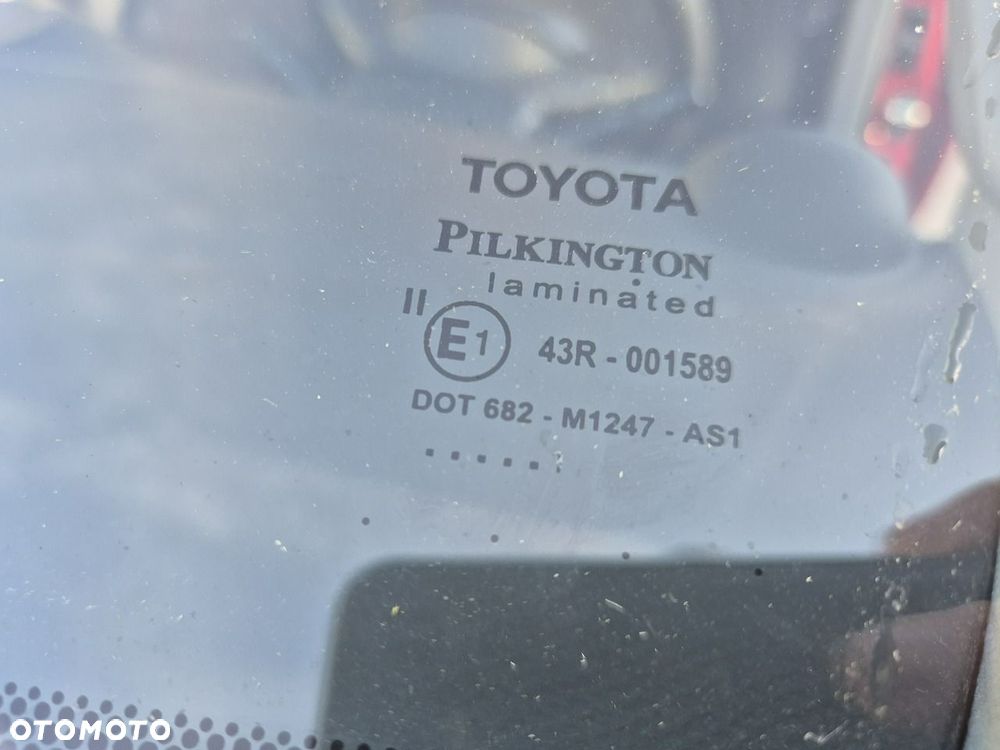 Toyota Yaris - 33