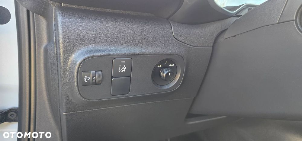 Citroën C3 1.2 PureTech Shine S&S EAT6 - 15