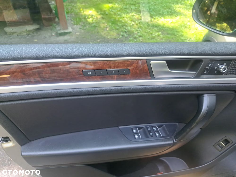 Volkswagen Touareg - 24