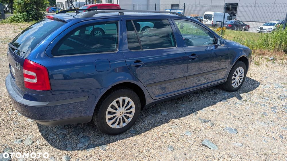 Skoda Octavia 2008 photo 3