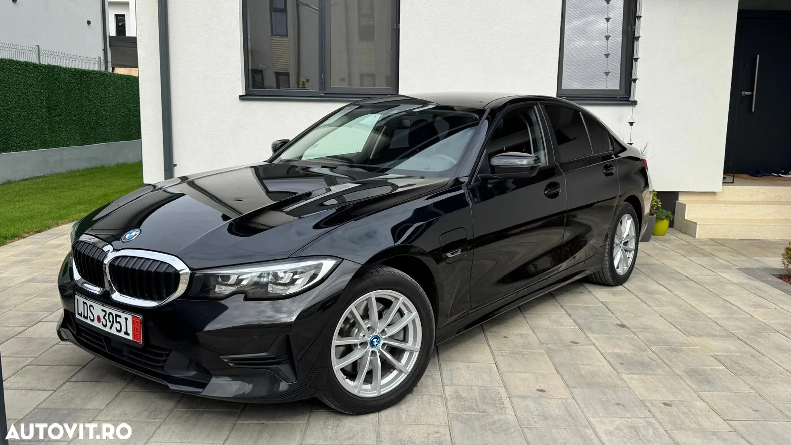 BMW Seria 3 320e Aut. M Sport - 10