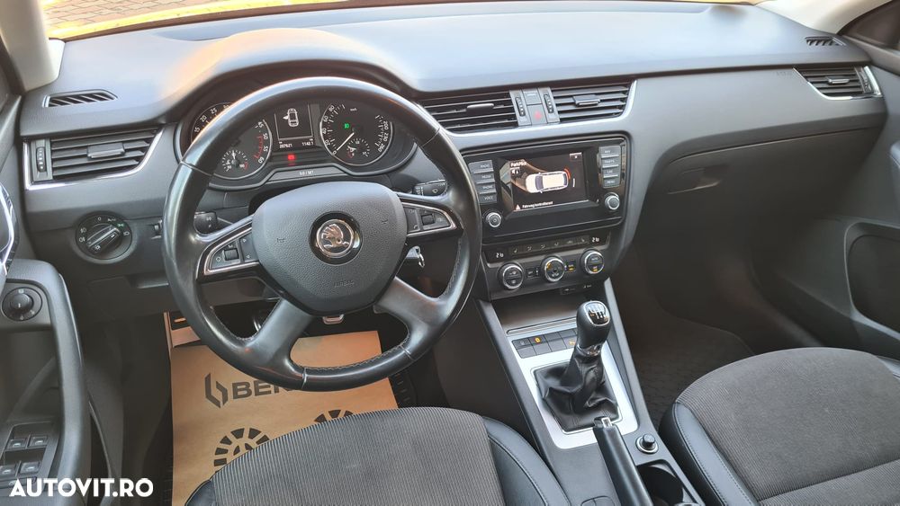 Skoda Octavia 2.0 TDI ELEGANCE - 6