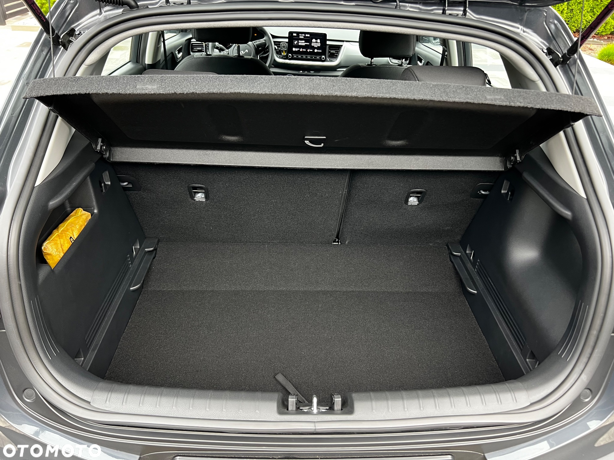Kia Stonic 1.2 L - 34