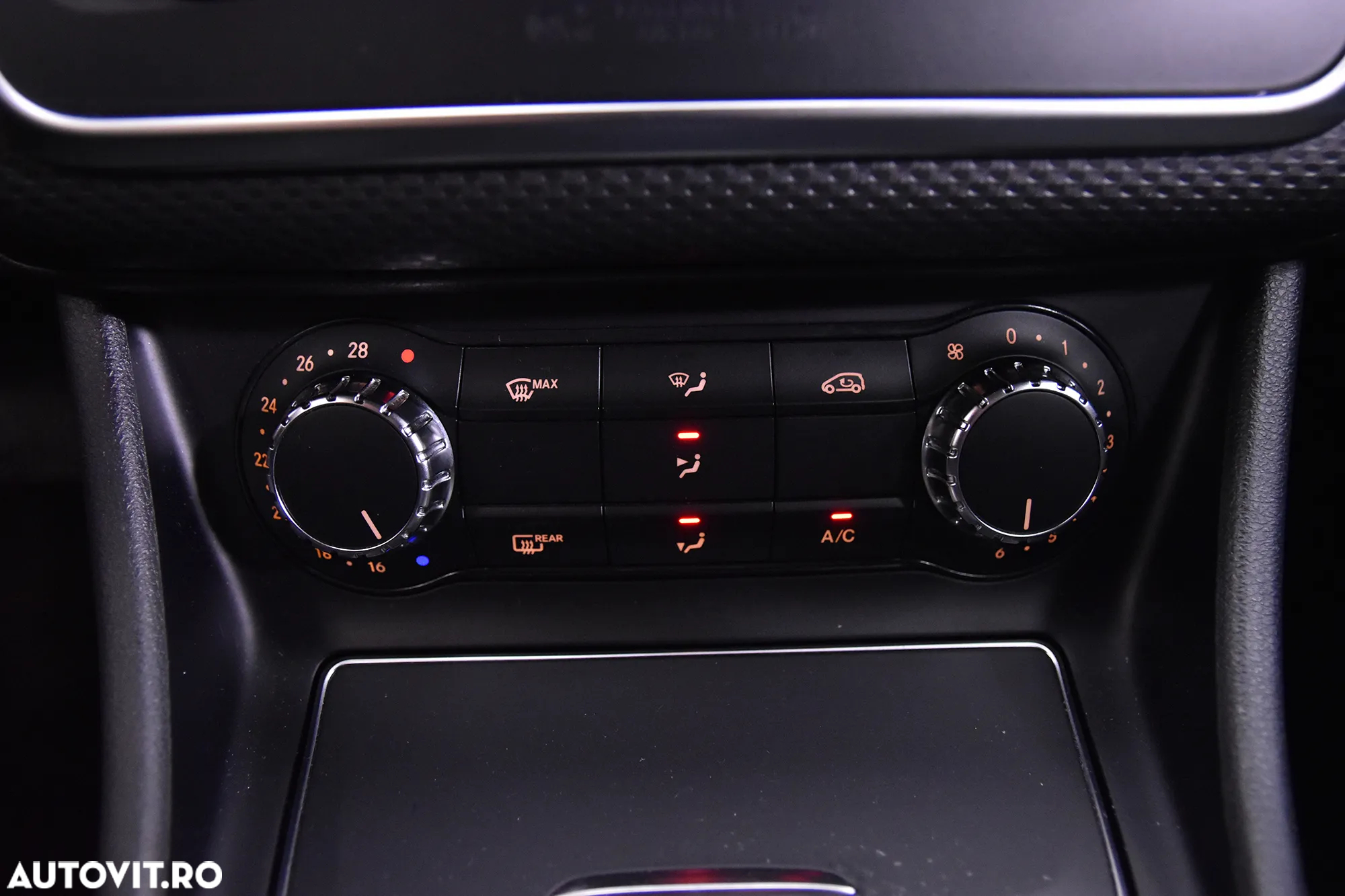 Mercedes-Benz A 180 d 7G DCT - 17