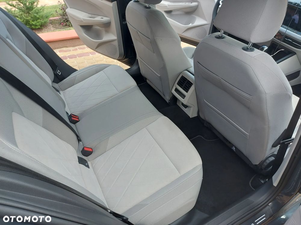 Volkswagen Golf VIII 1.0 TSI Life - 10