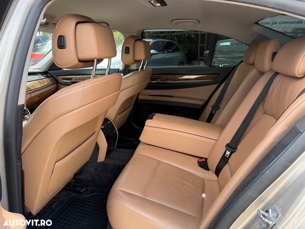 BMW Seria 7 730d Blue Performance - 11