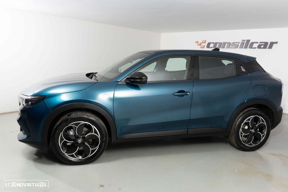 Alfa Romeo Junior Elletrica 50 kWh Launch Edition - 8