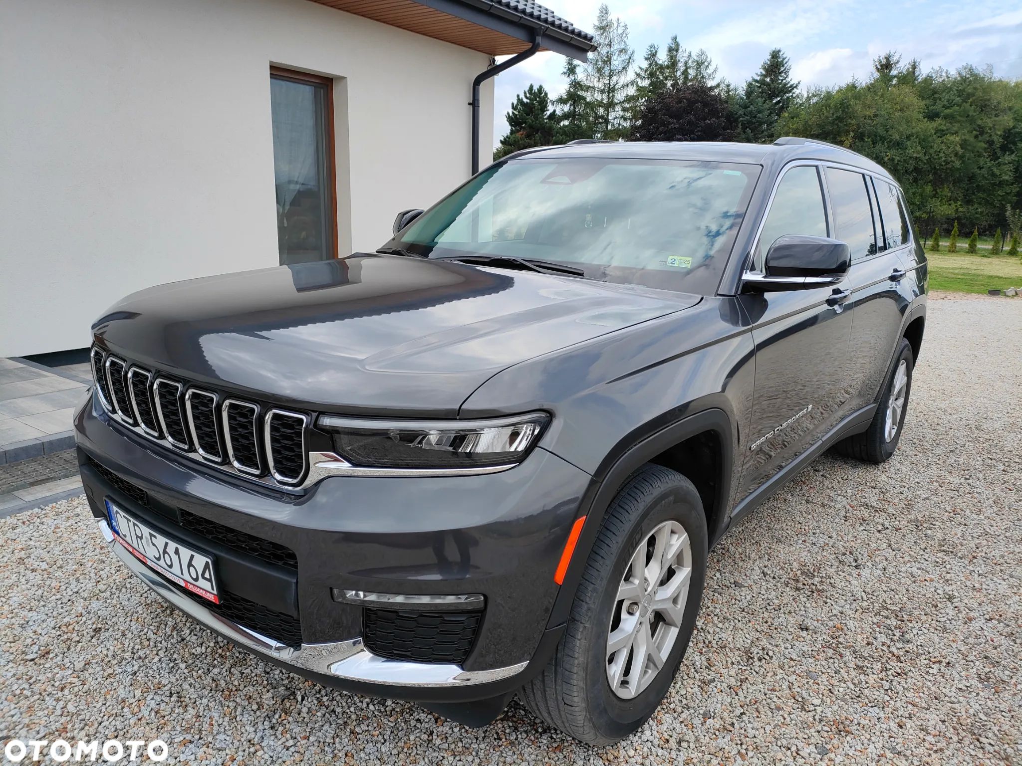 Jeep Grand Cherokee - 1