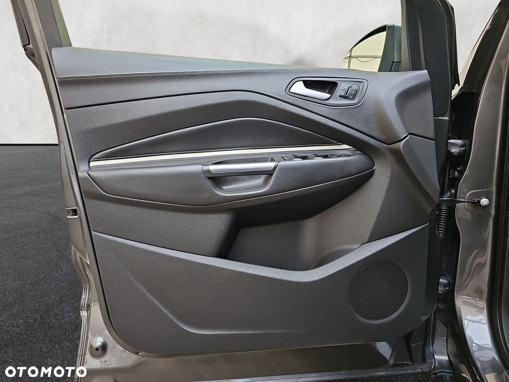 Ford Kuga - 21