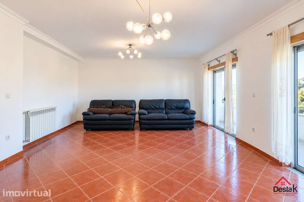 Moradia Geminada V4 para Venda - Grande imagem: 4/22